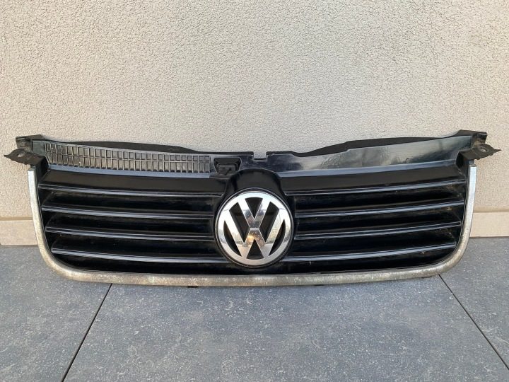 VOLKSWAGEN PASSAT B5 РЕСТАЙЛИНГ РЕШЕТКА РАДИАТОРА - 3B0853601C / 3B0853651L, фото 1