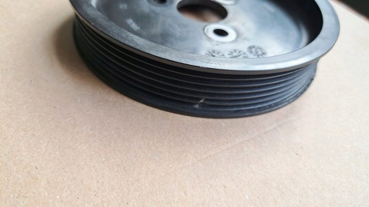 ШКИВ НАСОСА ГИДРОУСИЛИТЕЛЯ 7787106 BMW E46 E53 X5 E60 E61 E83 E65 2,0D 3,0D, фото 4