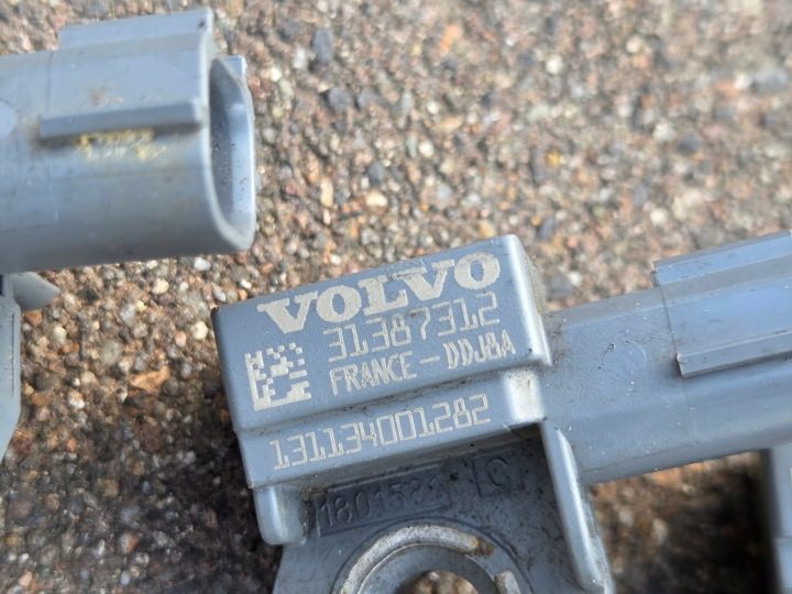 VOLVO ДАТЧИКИ УДАРА ПЕШЕХОДОВ КАПОТА 31387312, фото 4