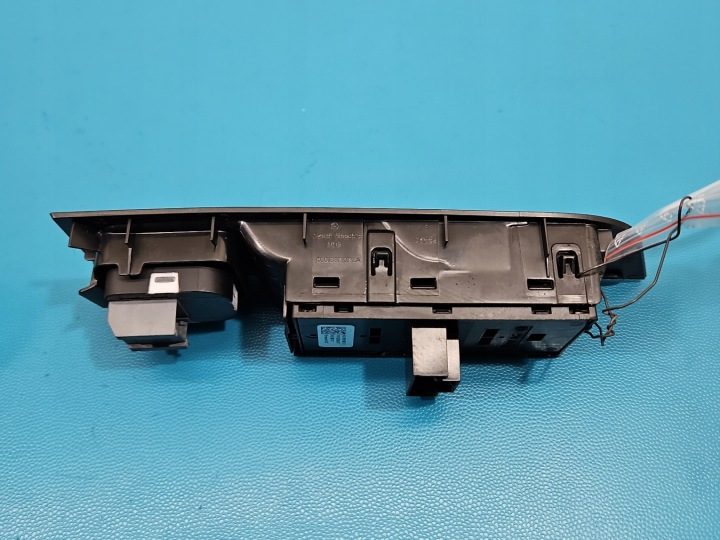 Блок кнопок стеклоподъемников Skoda Kamiq 5G0959857D - EU, фото 8