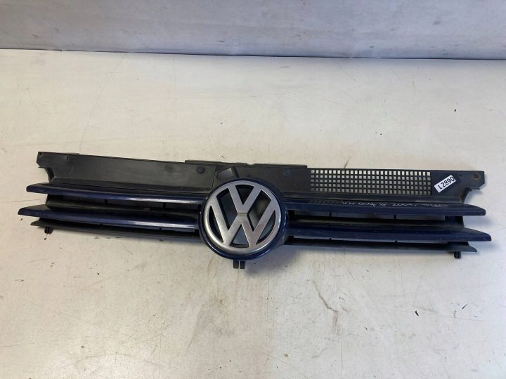 VW GOLF 4 VI РЕШЕТКА РАДИАТОРА, фото 1