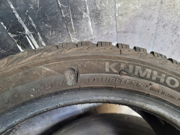 Шина всесезонная Kumho Solus 4S HA32 205/45R16 87 В сцепление на снегу (3PMSF), усилитель (XL), фото 3