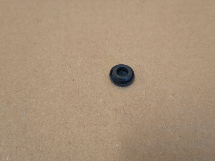 Заглушка резиновая otworu 4B0837491B VW Audi Seat Skoda, фото 1
