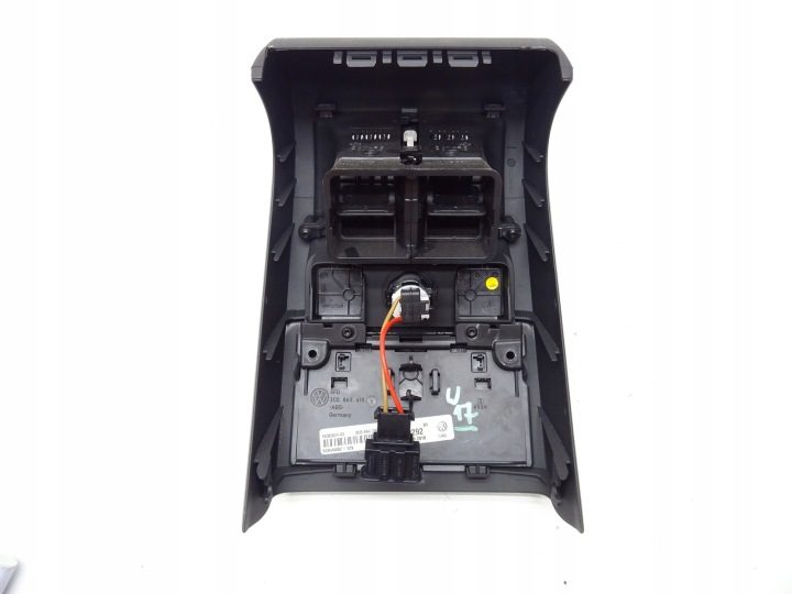 ДЕФЛЕКТОР ОБДУВА ЗАДНИЙ ТОННЕЛЯ VW PASSAT CC 3C0864298BP, фото 5