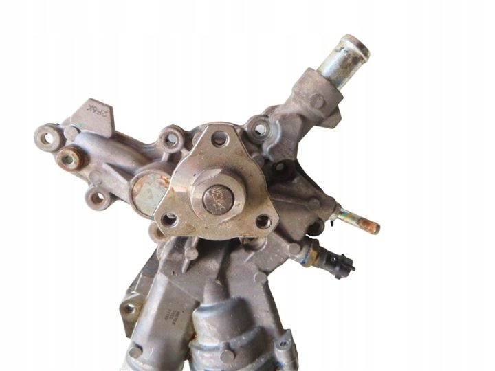 Помпа с Króćcem Opel Astra H 1.4 бензин 2004-2014 год 12992692, фото 3