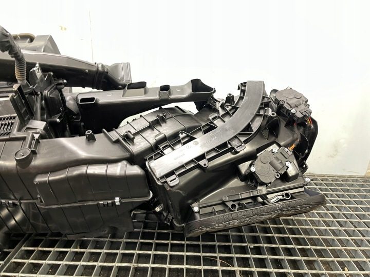 ОТОПИТЕЛЬ В СБОРЕ AUDI A4 B9 8W1816001A ЕВРОПА, фото 4