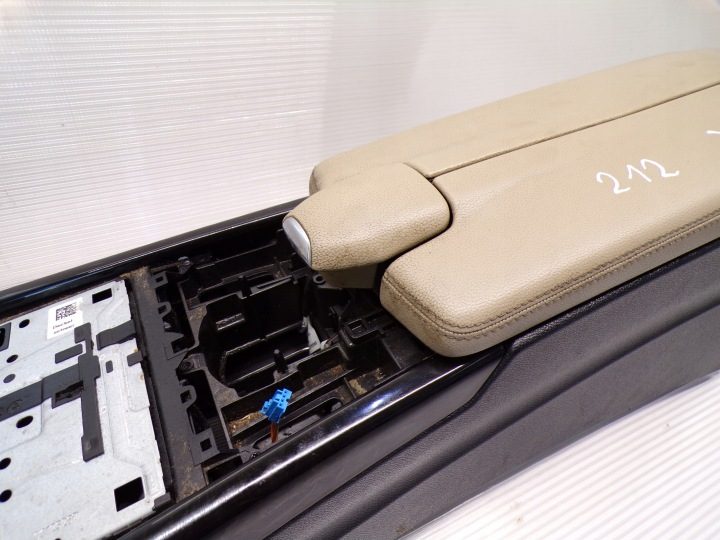ТОННЕЛЬ ПОДЛОКОТНИК MERCEDES W212 РЕСТАЙЛИНГ E КЛАСС, фото 3