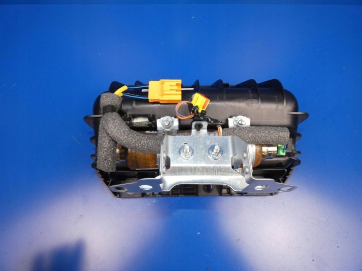 Подушка безопасности пассажира Volvo OE 30715602, фото 2