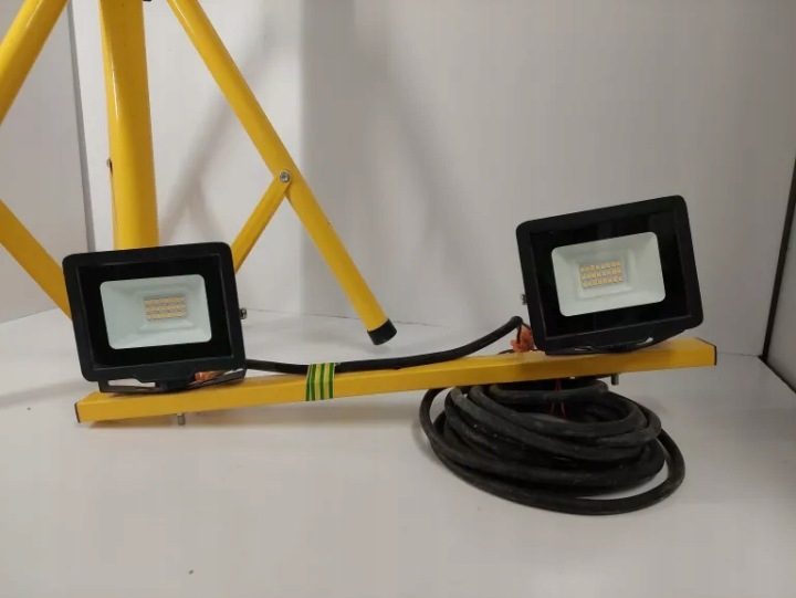 Прожектор LED ПРОТИВОТУМАННАЯ ФАРА Фонарь 2x 20W РАБОЧИЙ STATYW BUDOWLANY ПЕРЕНОСНОЙ, фото 2