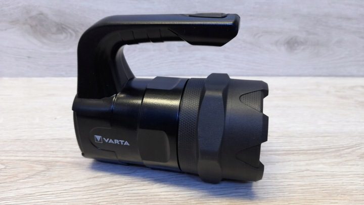 Фонарик VARTA Indestructible BL20 Pro 18751 6W LED 400lm 6x AA IP54 Для 400m, фото 3