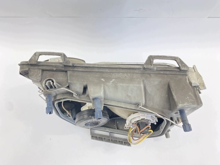 Фара правая передняя Mercedes W124 Hella корпус без Klosza поврежденный, фото 6