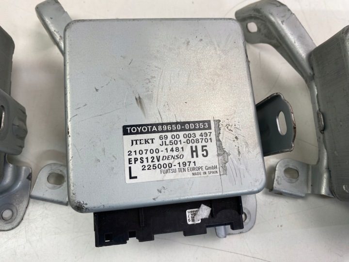Toyota Yaris III блок управления гидроусилителя 89650-0D353, фото 4