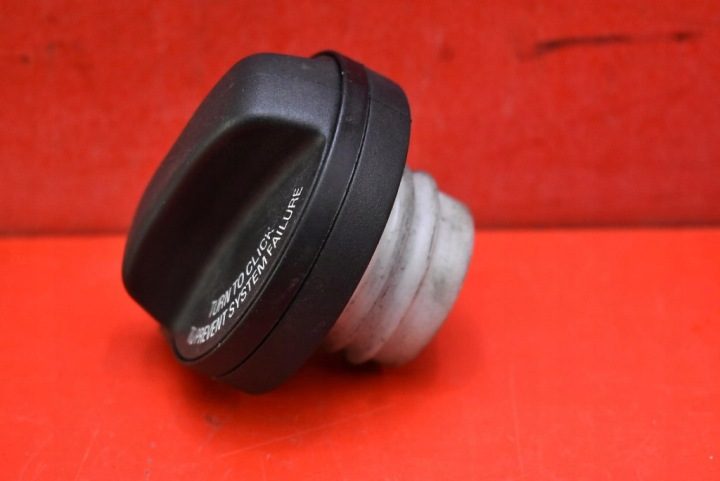 КРЫШКА ГОРЛОВИНЫ БЕНЗОБАКА VOLVO S70 V70 3 III 00-05, фото 1