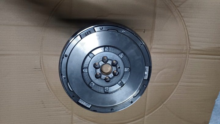 Peugeot Citroen 1.2 THP HN01 двухмассовый маховик 9806761080 9811460980, фото 2