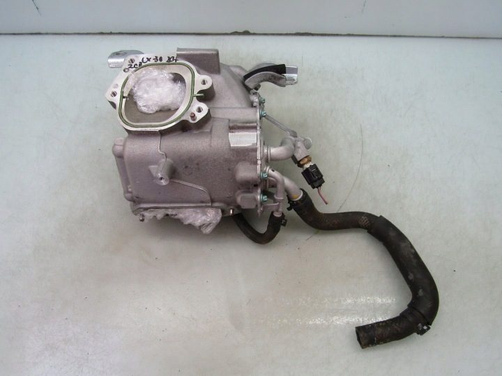 CX-30 2.0 SKYACTIV-X 20 г. РАДИАТОР ТОПЛИВА HF01-13565C A120G30D029, фото 3