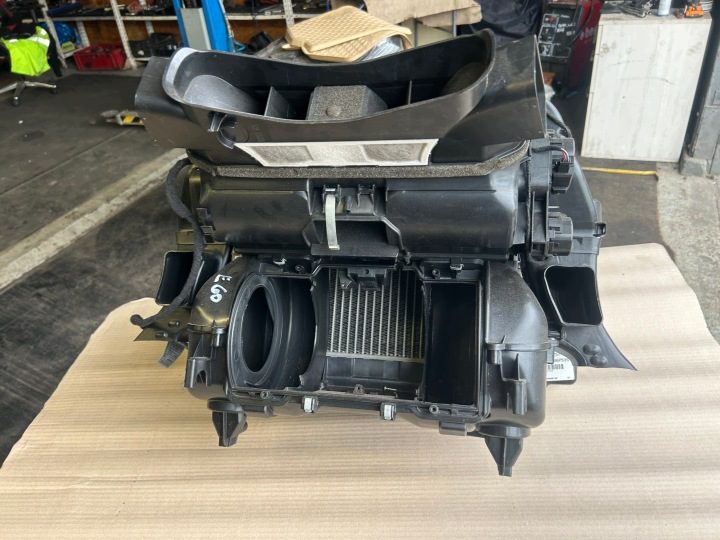 BMW E60 ОТОПИТЕЛЬ ЕВРОПА 6911757, фото 1