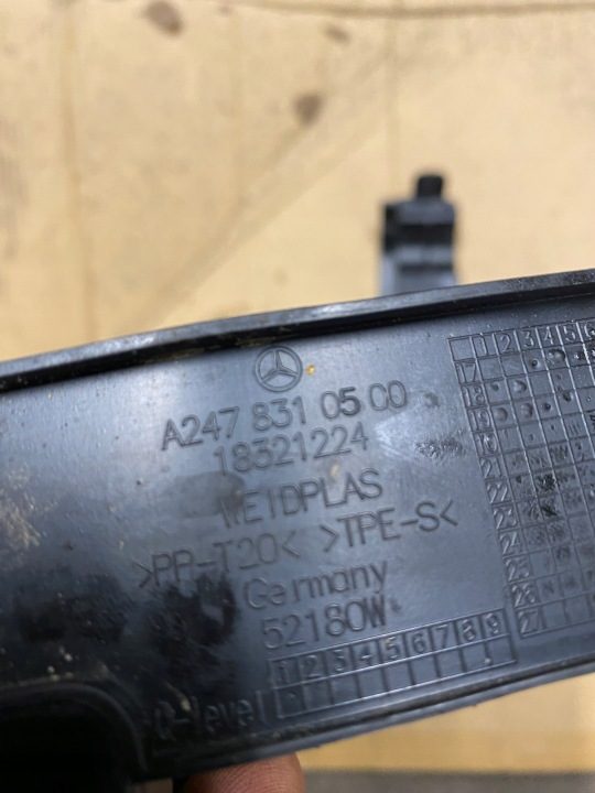 Mercedes CLA W118 W247 крепление трубок A2478310400 A2478310500, фото 6