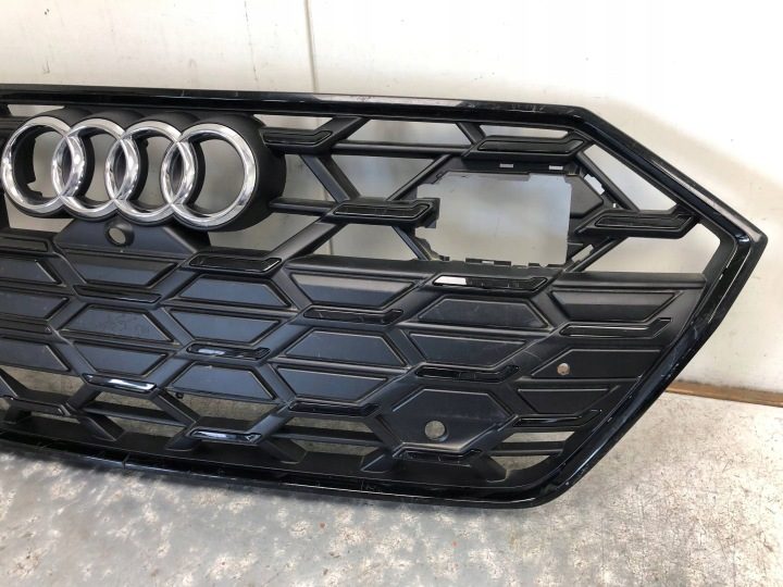 РЕШЕТКА РАДИАТОРА AUDI A7 C8 S-LINE SHADOW LINE 4K8853651N, фото 3