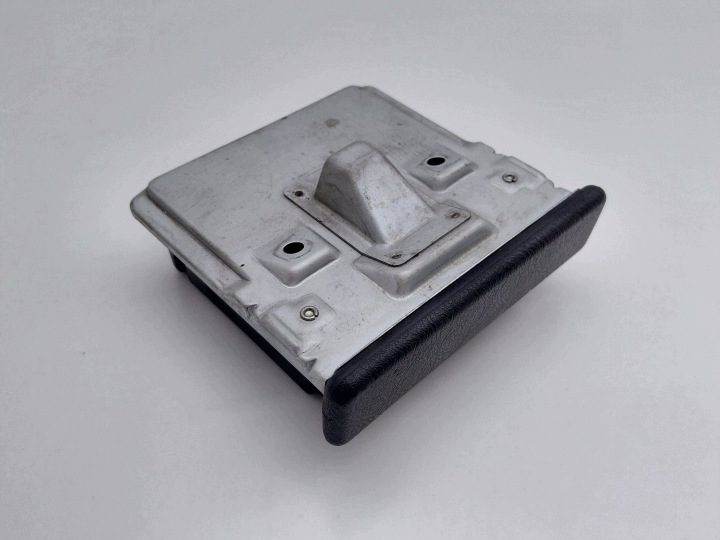 ПЕПЕЛЬНИЦА MITSUBISHI LANCER MB869882 NR170, фото 1