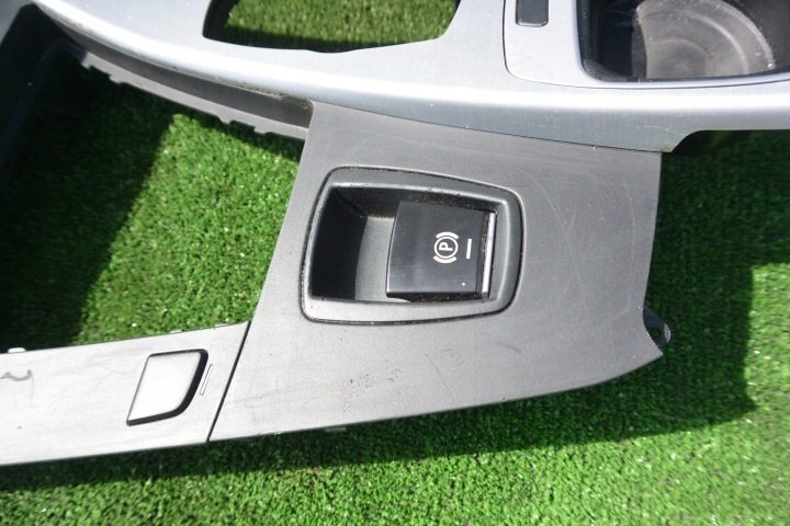 BMW F10 F11 ЦЕНТРАЛЬНАЯ КОНСОЛЬ ТОННЕЛЬ БАРДАЧОК 9206663 9171556 + Кнопка ручного тормоза BMW 5 (F10) 9180199 2.0L дизель 135 кВт 2012, фото 2