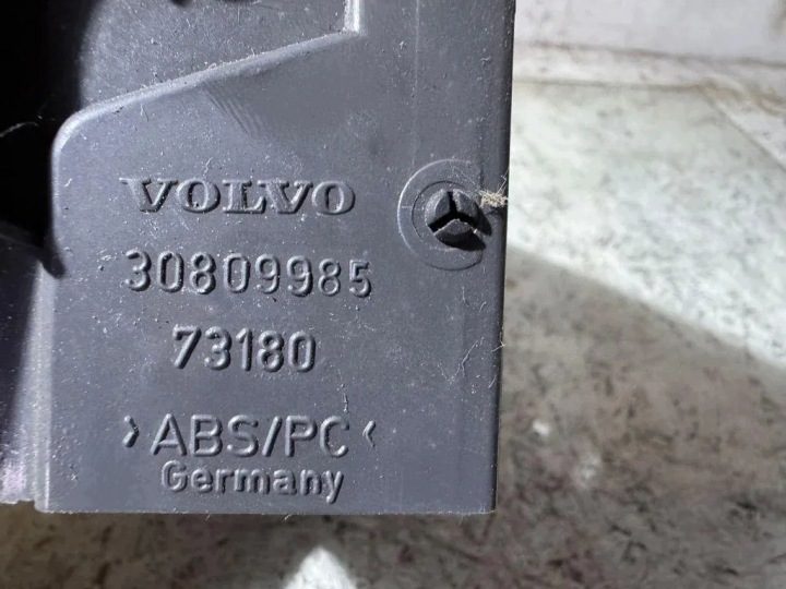 Пепельница VOLVO V40 Универсал (VW) 73180 1.9L дизель 75 кВт 2000, фото 3