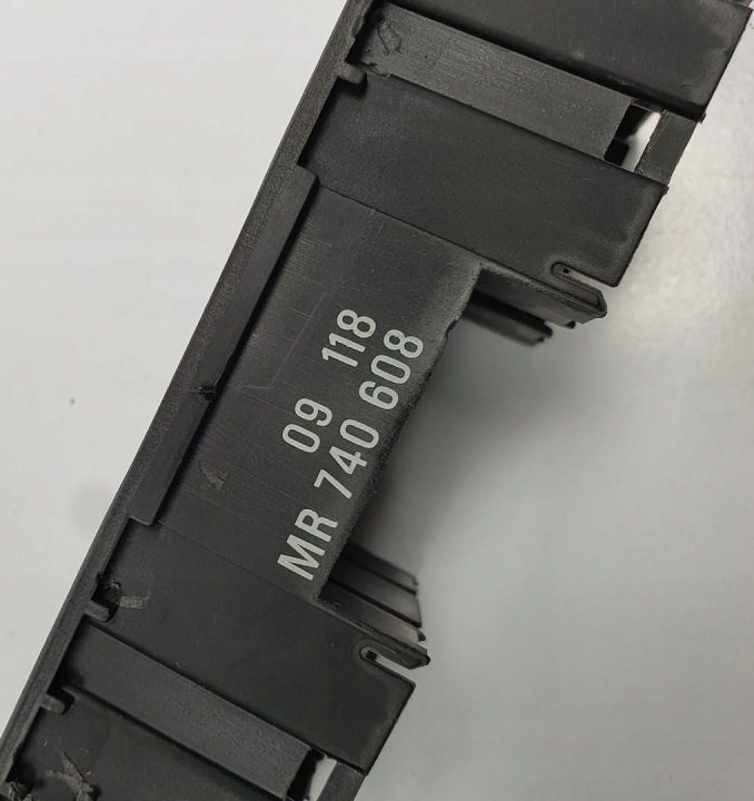 РАМКА ЗАЩИТА ПЕРЕКЛЮЧАТЕЛЕЙ MITSUBISHI CARISMA, фото 3