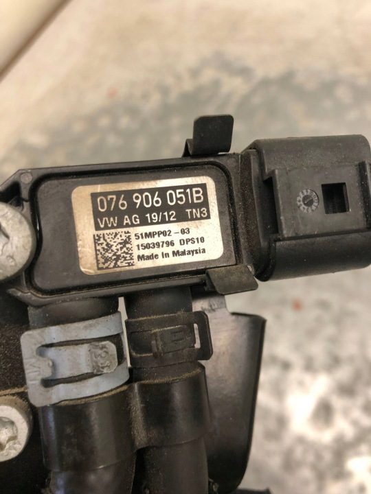 Датчик давления выхлопных газов VW Golf VI Plus 076906051B 1K0131552N, фото 4