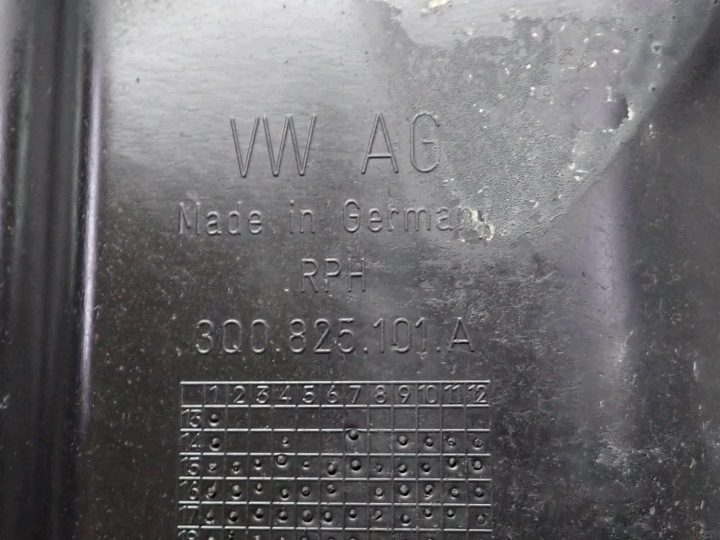 Защита днища левая задняя оригинал 3Q0825101A VW Passat B9 24 г., фото 3