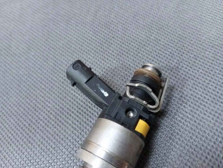 MERCEDES E-КЛАСС A207 W207 ФОРСУНКА ТОПЛИВА 1.8 л A2710781123, фото 2