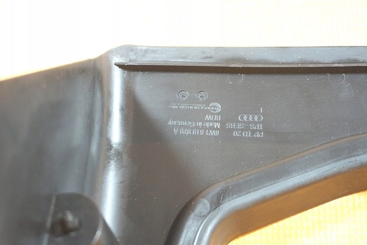 Audi A4 8W B9 70 л.с. Защита Воздухозаборника Жабо 8w1819979a, фото 7