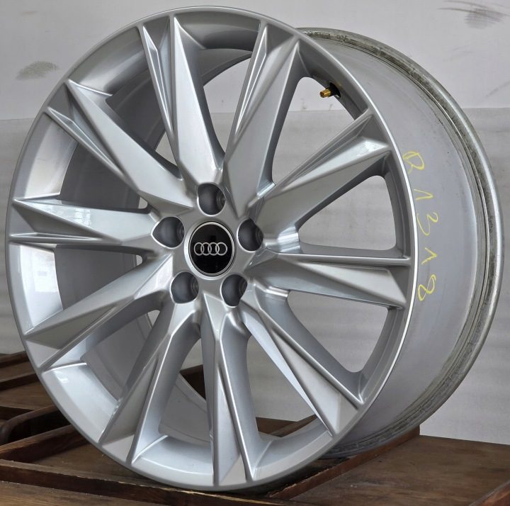 Литой диск Audi OE 4KE071490A 4KE071490 9.0" x 20" 5x112 ET 38, фото 1