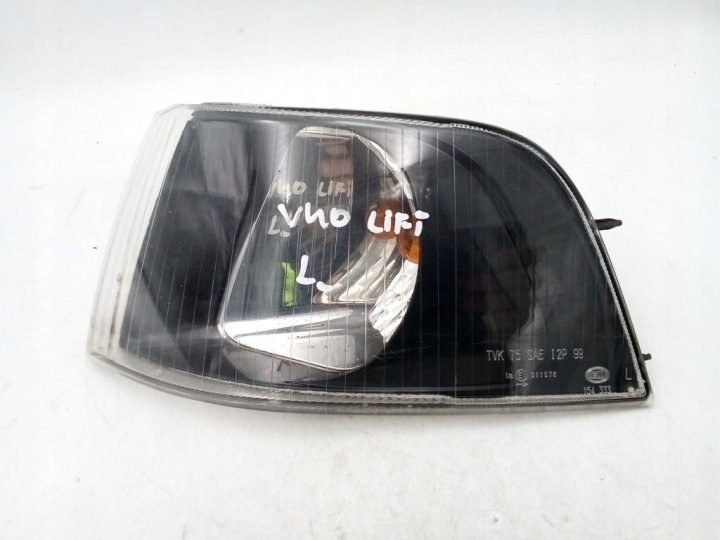 ПОВОРОТНИК ПЕРЕДНИЙ ЛЕВЫЙ 30621831 VOLVO S40 V40 00-04R HELLA, фото 1