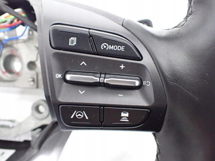 РУЛЬ МУЛЬТИФУНКЦИОНАЛЬНЫЙ КОЖА ЛЕПЕСТКА 96720-J9790 HYUNDAI KONA ELECTRIC 21 г., фото 3