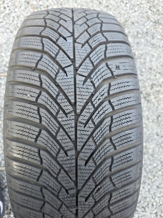 Шина зимняя Kumho WinterCraft WP52+ 205/55R17, фото 1