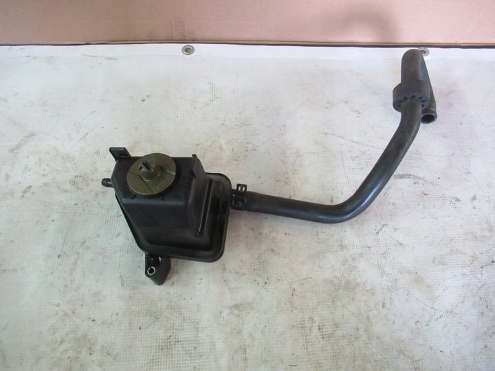 Бачок гидроусилителя VW GOLF V (1K1) 1J0422371C 1.9L дизель 66 кВт 2002, фото 4