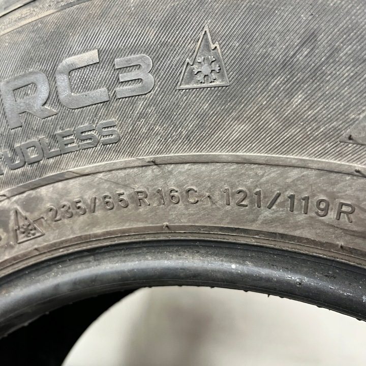 Шина зимняя Nokian Tyres WR C3 235/65R16 121 R сцепление на снегу (3PMSF), фото 4
