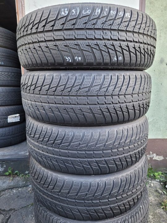 Шина зимняя Nokian Tyres WR ВНЕДОРОЖНИК 3 235/60R18 107 В усилитель (XL), фото 1