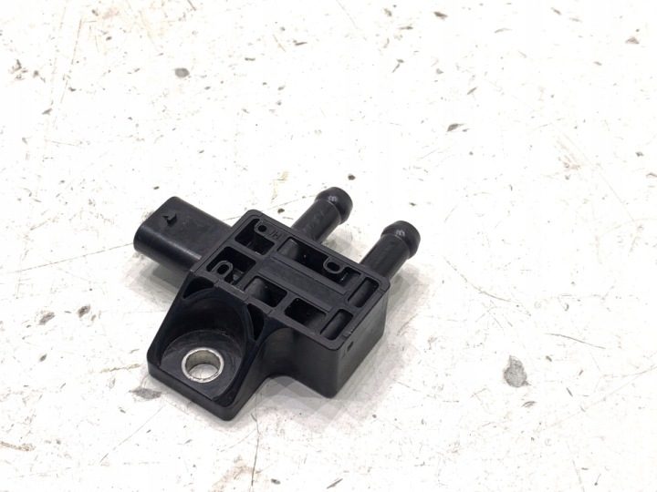 Датчик давления выхлопных газов DPF BMW G30 8746944 4.4 625 л.с., фото 2