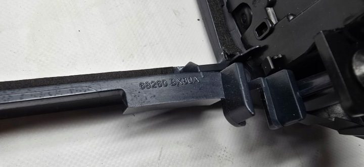 Nissan Juke F15 2018 дефлектор обдува рамка 687501KE0A 687511KE0A 68260BX80A, фото 6