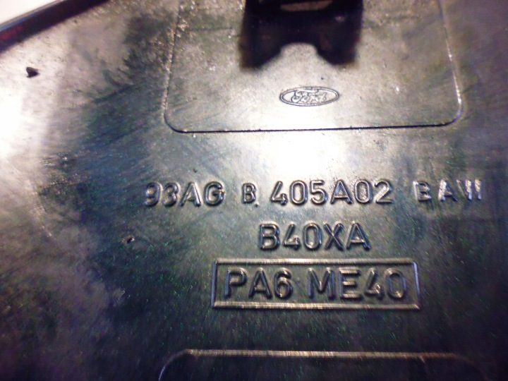 Лючок горловины бензобака бака Ford Escort MK7, фото 3