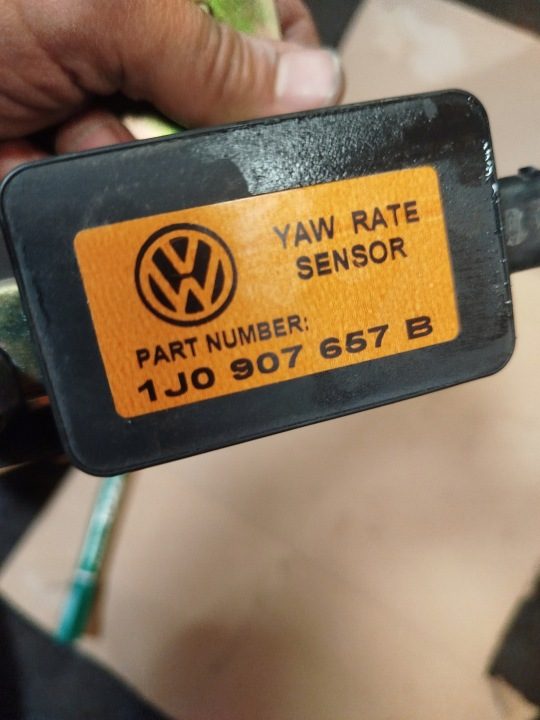 Volkswagen ДАТЧИК ESP 1J0907657B, фото 1