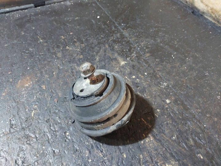 Подушка двигателя BMW 5 E39 523i M52B25 256S3 1095517 22111095517, фото 7