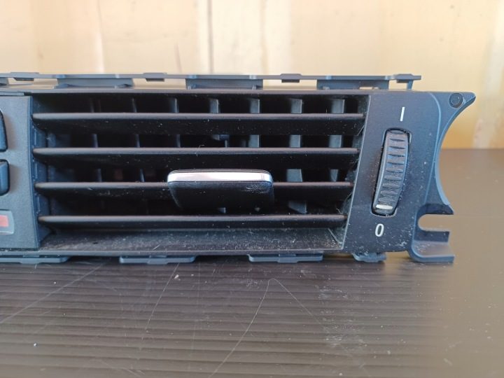 Воздухозаборник консоли BMW 3 E90 E91 9130464 3.0L дизель 2011, фото 5