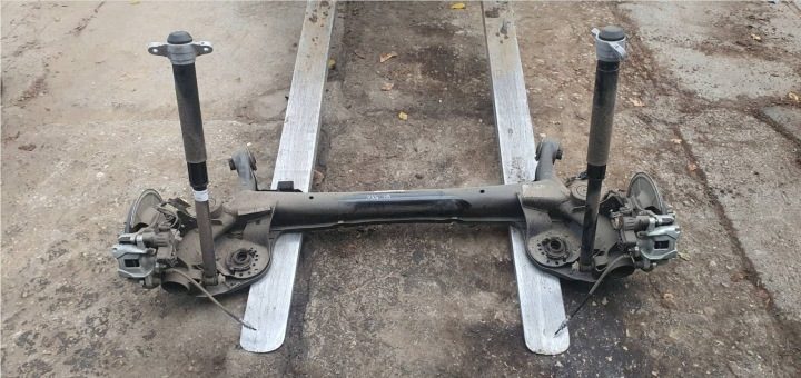 FORD FOCUS MK4 БАЛКА ОСЬ ПОДВЕСКА ЗАДНЯЯ ХЭТЧБЕК, фото 1