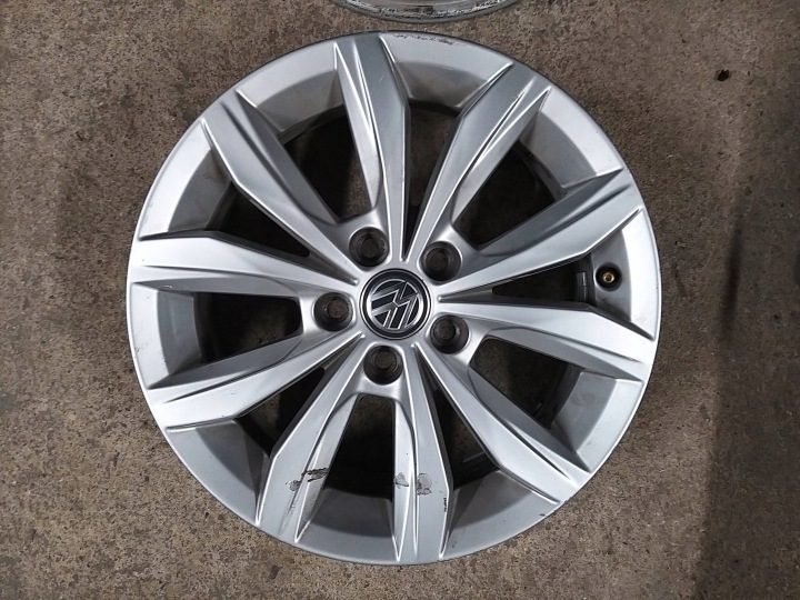 Литой диск Volkswagen OE Polo VI См. фото x 15" 3X3, фото 1