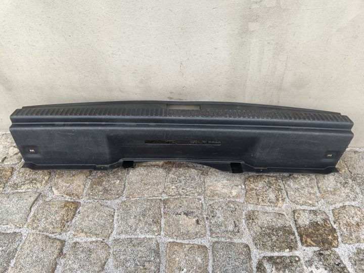 ОРИГИНАЛЬНАЯ VAG OE НАКЛАДКА KRAWĘDZI БАГАЖНИКА CZERŃ 5E9863459B9B9, фото 1