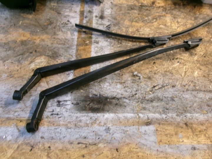 Toyota Verso поводки дворников передние комплект, фото 1