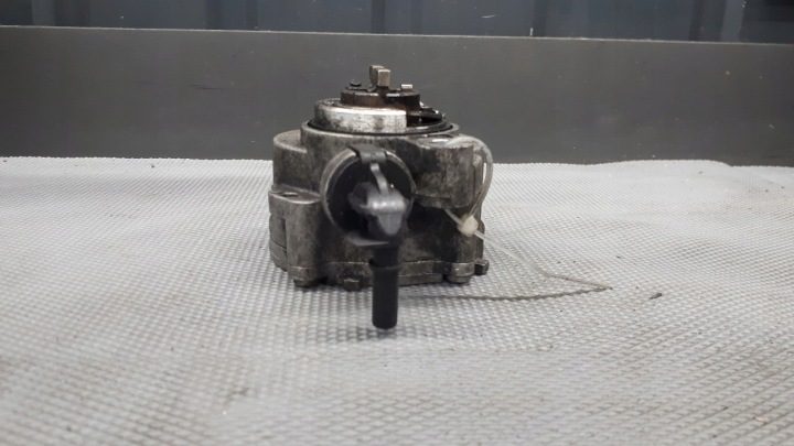 D156-1b Насос Вакуумный Ford Focus Mk2 04 г. 1.6tdci, фото 4