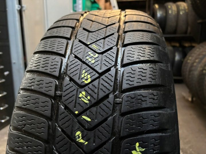 Шина зимняя Pirelli Winter SottoZero 3 225/45R18 95 H сцепление на снегу (3PMSF), защита диска, Run Flat, усилитель (XL) * - BMW, фото 5