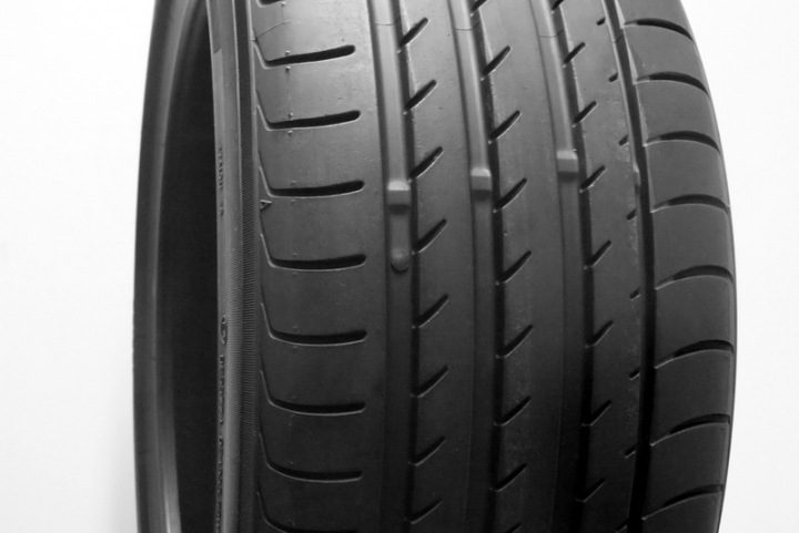Шина летняя Yokohama Advan Sport V105 225/45R17 94 Y защита диска, усилитель (XL), фото 2